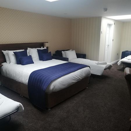 Kings Croft Hotel Понтефракт Экстерьер фото