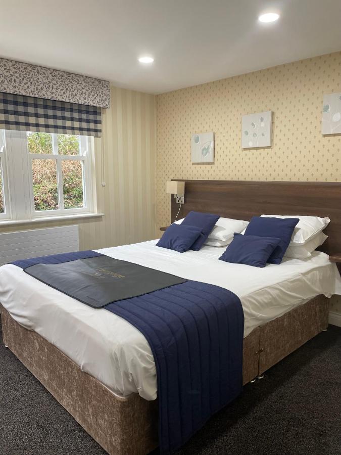Kings Croft Hotel Понтефракт Экстерьер фото