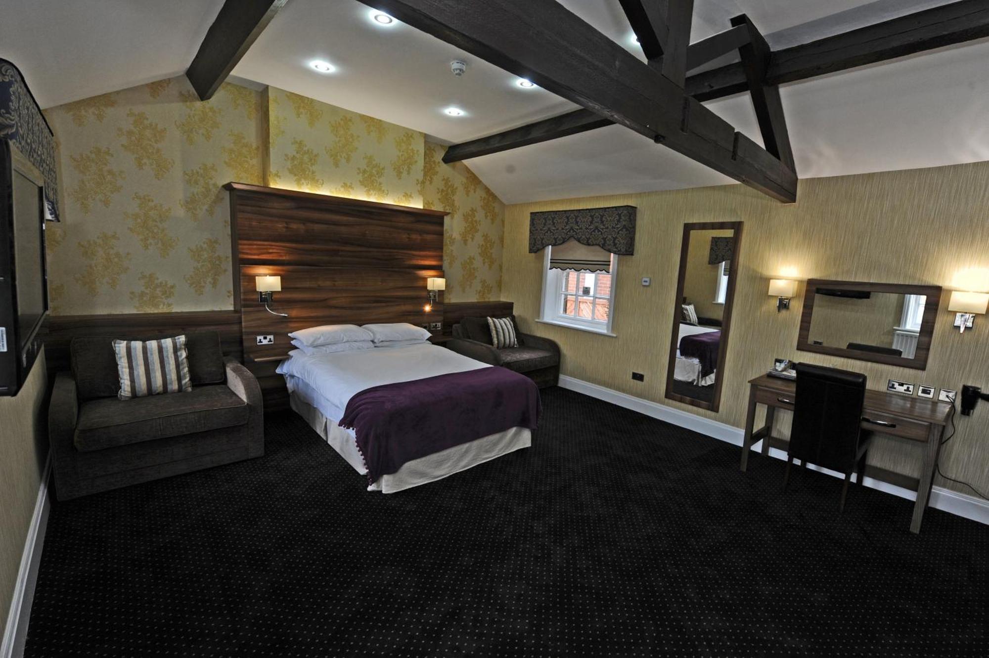 Kings Croft Hotel Понтефракт Экстерьер фото